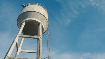 Medir el Nivel de Agua en un Dep�sito Elevado
